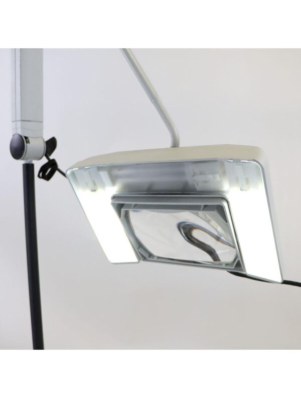 Waldmann Lighting Omnimax Rolling Magnifier Light Articulating Lamp SNL-319 3x9W