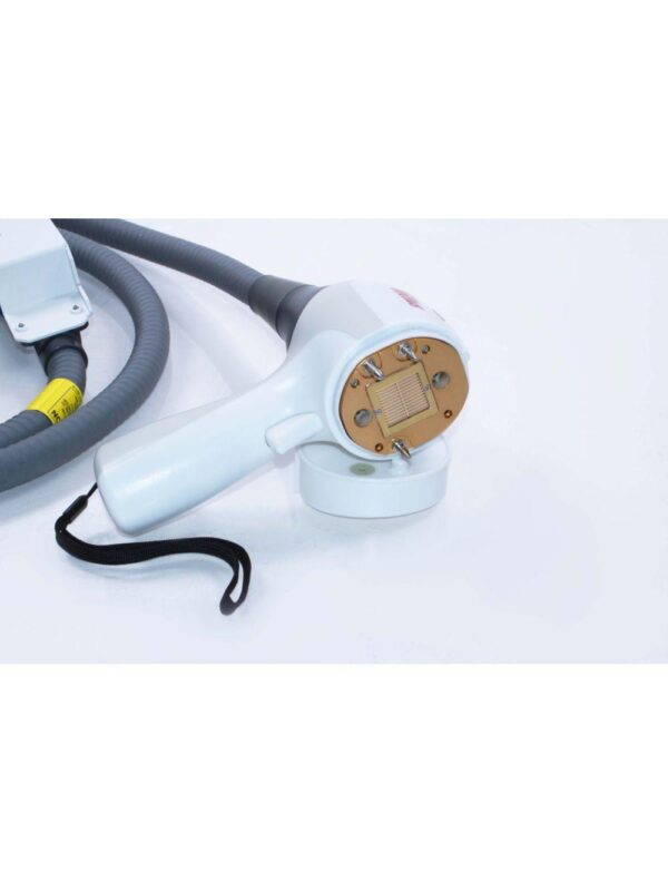 20240926032145-66f4d3498f6a2.jpg Cynosure Palomar Vectus 810 Diode Laser Hair Removal Handpiece < 1,000 Shots