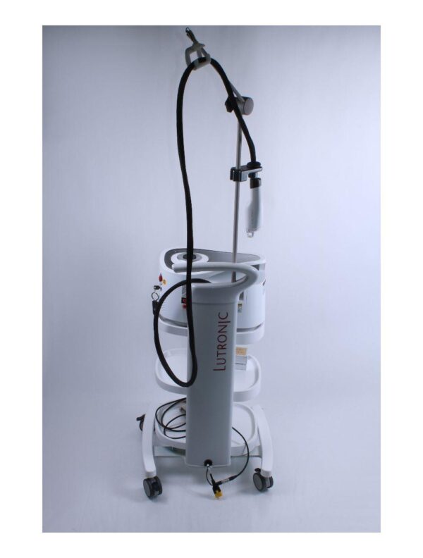 2017 Lutronic LaseMD Pro Fractional Thulium 1927 Skin Resurfacing Laser Lase MD