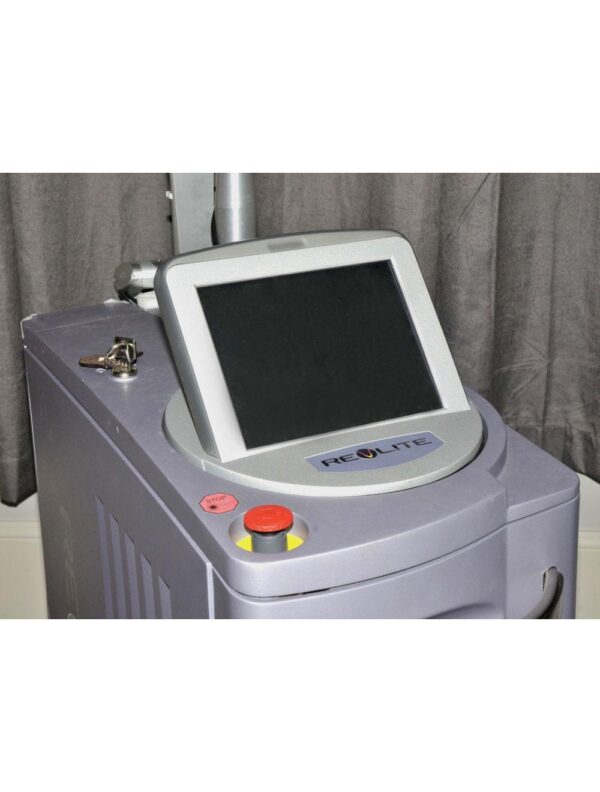 2013 Cynosure Hoya Conbio RevLite QSwitch Tattoo 1064 532 Laser Con Bio Q Switch