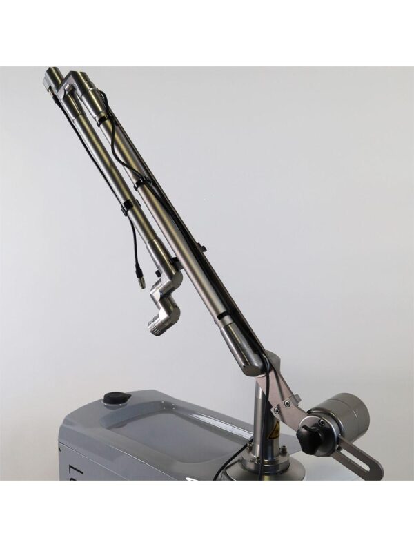 2012 Lutronic Spectra Dual Pulsed Nd Yag Laser Class IV Tattoo Removal System