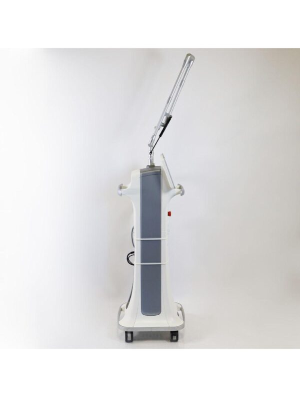 2017 Syneron Candela CO2RE Intima Laser Wrinkle Reduction Skin Resurfacing System