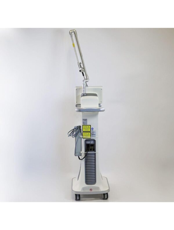 2017 Syneron Candela CO2RE Intima Laser Wrinkle Reduction Skin Resurfacing System
