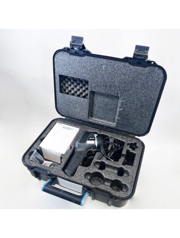 20240926134707-66f565dbda790.jpg FLIR E40 Infrared Thermal Imaging Camera FLIR-E64501 Building Inspection w/Case