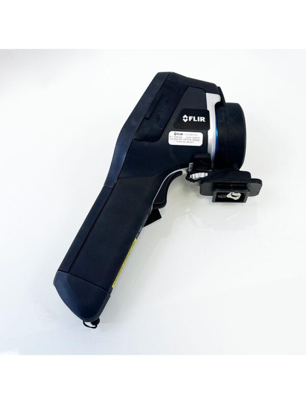 20240926134714-66f565e28d384.jpg FLIR E40 Infrared Thermal Imaging Camera FLIR-E64501 Building Inspection w/Case