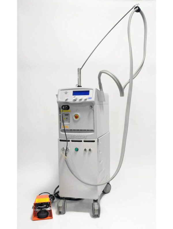 2004 Laserscope Lyra Nd:YAG Laser System w/ CoolSpot 10mm HandPiece Hair Removal