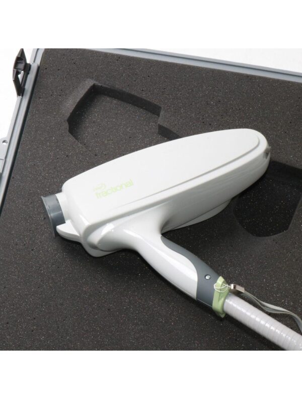 2013 Cutera Pearl Fractional ErYSGG Laser Skin Scar Deep Resurfacing 17K shots